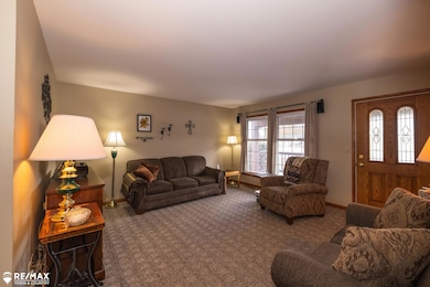 5489 Brobeck St, Flint, MI 48532 - photo 6