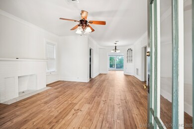 421 W 11th Ave, Bristow, OK 74010 - photo 4