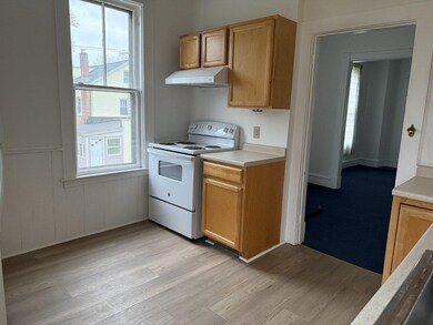 81-83 Adams St, Burlington, VT 05401 - photo 4