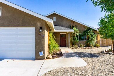 905 W Vulcan Ave (7 of 82)