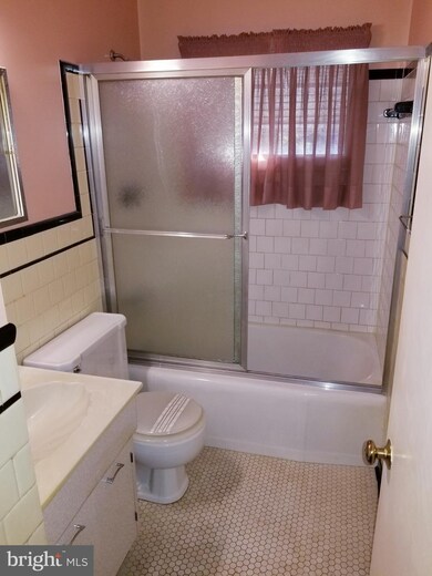 2515 E Northern Pkwy, Baltimore, MD 21214 - photo 5