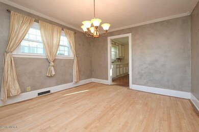 312 Riverview-7