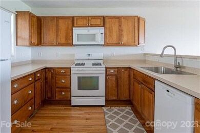 71 Rotunda Cir, Asheville, NC 28806 - photo 5