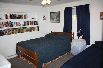 112 Woodlyn Dr, Hawley, PA 18428 - photo 7