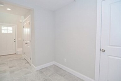 51 Pouts Ln, Uxbridge, MA 01569 - photo 2