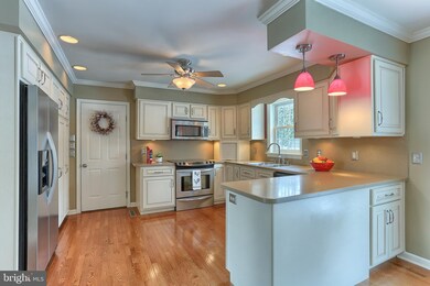 619 Martin Dr, Mechanicsburg, PA 17055 - photo 7