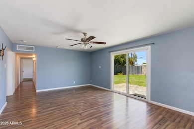 5657 N 39th Ave, Phoenix, AZ 85019 - photo 6