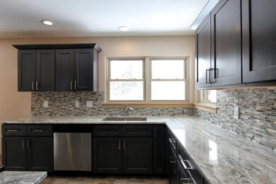 1350 Leffingwell Ave NE Grand-large-007-