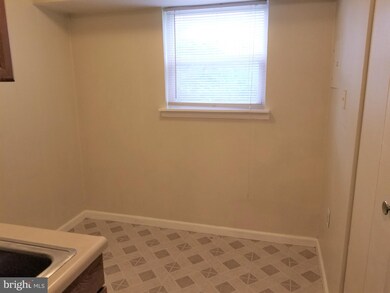 5937 Quantrell Ave unit 104, Alexandria, VA 22312 - photo 6