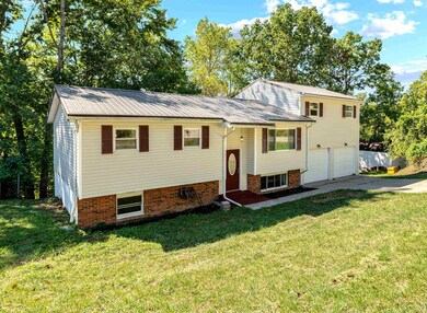 121 Pennington Way, Lavalette, WV 25535 - photo 3