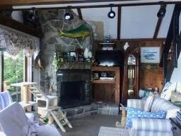 Main Hse living room