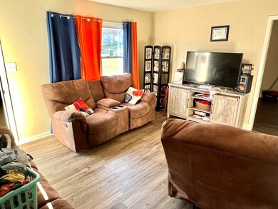 1404 Aspen Dr, Hopkinsville, KY 42240 - photo 2