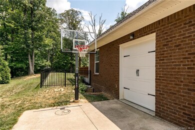 4404 Chandler Ct, New Albany, IN 47150 - photo 6