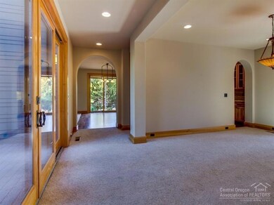 19692 Hollygrape St, Bend, OR 97702 - photo 7