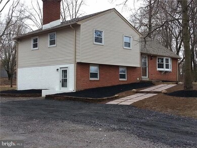 851 Churchville Rd, Southampton, PA 18966 - photo 2