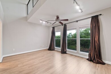 1616 Elgin St unit 11, Houston, TX 77004 - photo 6