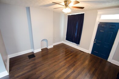 830 S 18th-8553