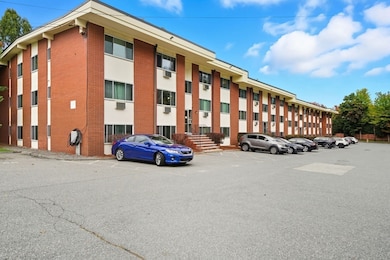 74 Beach St unit 3, Woburn, MA 01801 - photo 4