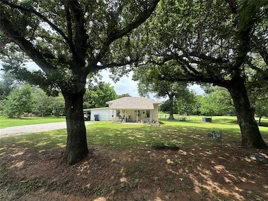 16204 Gaddy Rd, Shawnee, OK 74801 - photo 3