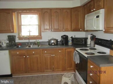 4901 Kenwood Ave, Baltimore, MD 21206 - photo 7