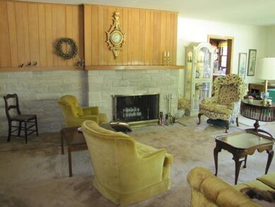 18404 Perth Ave, Homewood, IL 60430 - photo 4