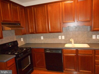 3228 Thames Ln, Laurel, MD 20724 - photo 2