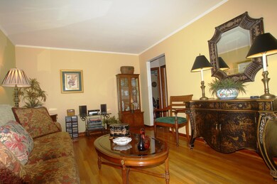 684 E Royal Forest Blvd, Columbus, OH 43214 - photo 5