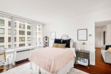 The Rushmore unit 8D, New York, NY 10069 - photo 4