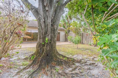 520 Deer Creek Wildwood Ln E, Deerfield Beach, FL 33442 - photo 6