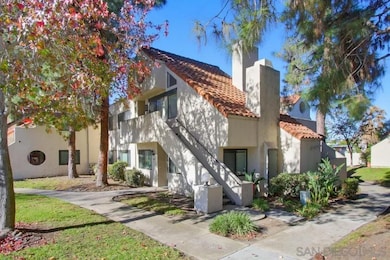 387 N Melrose Dr unit D, Vista, CA 92083 - photo 4