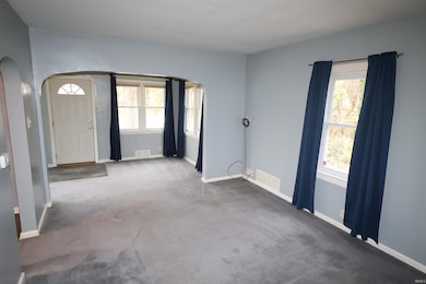 2213 Kendall St, South Bend, IN 46613 - photo 4