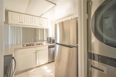 873 Caribbean Dr unit A, Davenport, FL 33897 - photo 4