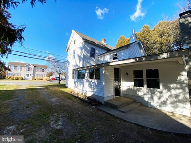 252 Delaware Ave, Harrington, DE 19952 - photo 3