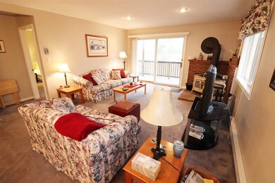 61 Manor Dr unit 1, Lincoln, NH 03251 - photo 3