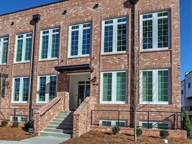 Walk to downtown Alpharetta and Avalon!