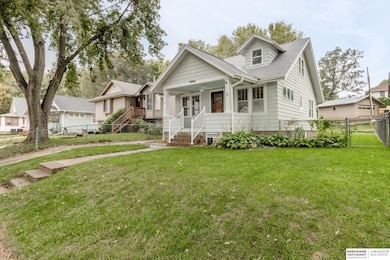 5608 Cedar St, Omaha, NE 68106 - photo 2