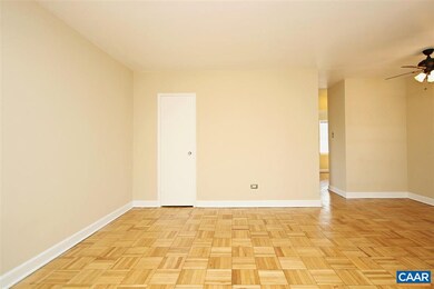 32 University Cir unit 201, Charlottesville, VA 22903 - photo 2