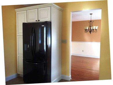 Kitchen. Plentiful storage, appliances included.