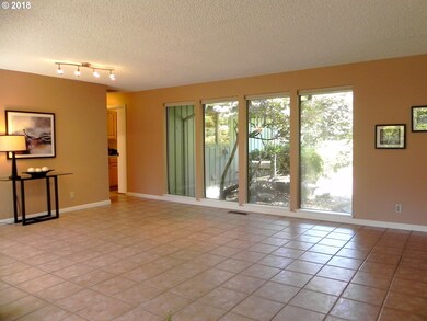 2160 Greenview St, Eugene, OR 97401 - photo 6