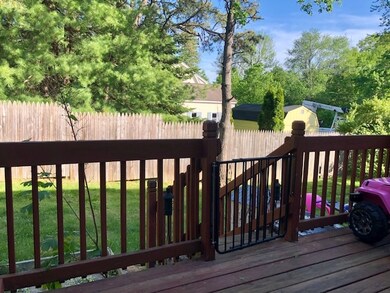 107 Franklin Street Extension unit 3, Derry, NH 03038 - photo 2