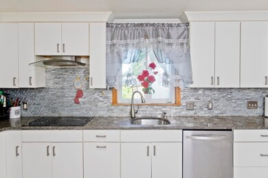 14 Burke Ave, West Springfield, MA 01089 - photo 4