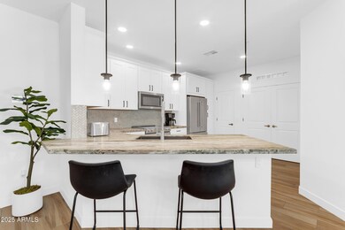 The Cays at Ocotillo unit 165, Chandler, AZ 85248 - photo 2