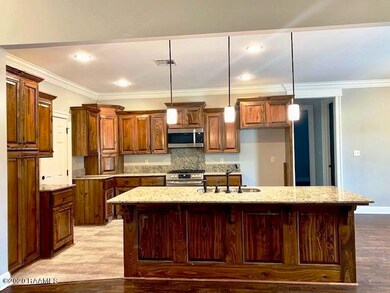 115 Arrowwood Kitchen