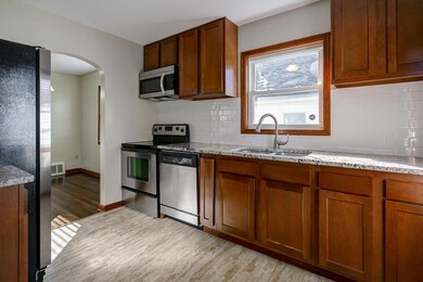 2899 Oaklawn St, Columbus, OH 43224 - photo 7