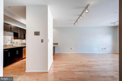 Silo Point, Baltimore, MD 21230 - photo 6