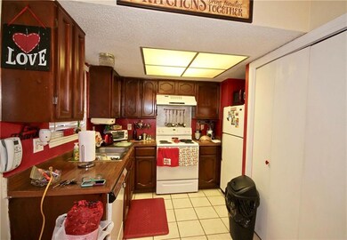 10801 Poza Rica Ct unit A-D, El Paso, TX 79935 - photo 6