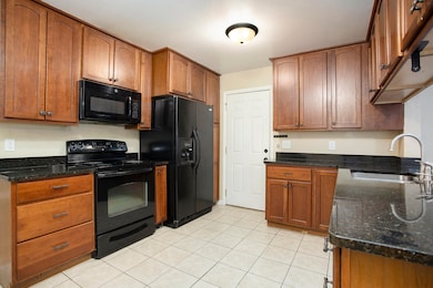 226 Morningside Dr, Battle Creek, MI 49015 - photo 4