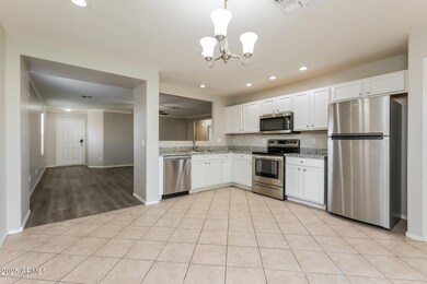007-photo-kitchen-13608378