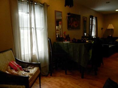 30 Redfern St, North Providence, RI 02911 - photo 4