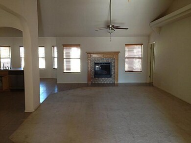 737 Desert Silver Dr, Horizon City, TX 79928 - photo 2